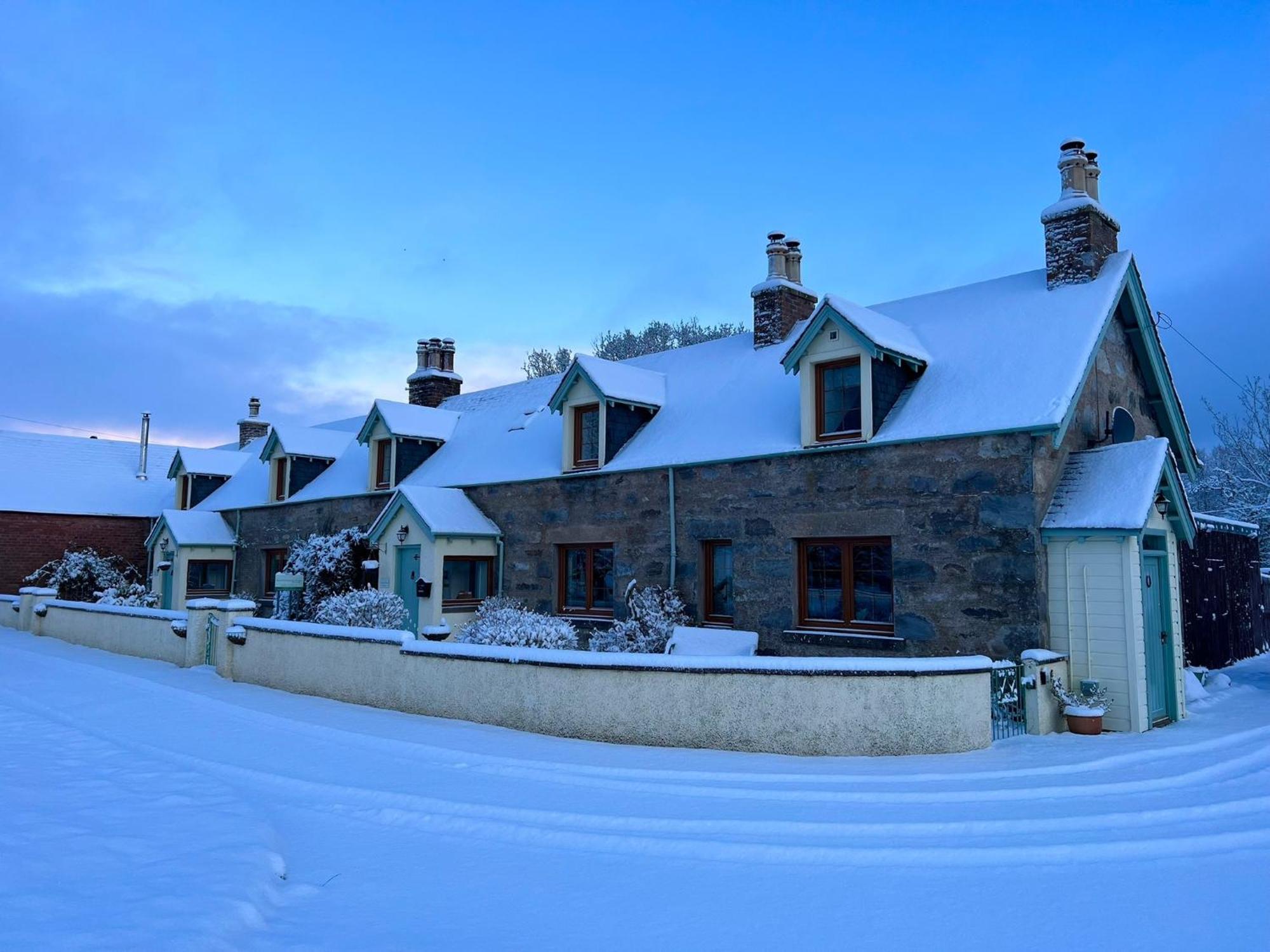 Rosemount Bothy - Highland Cottage Гарв Екстер'єр фото